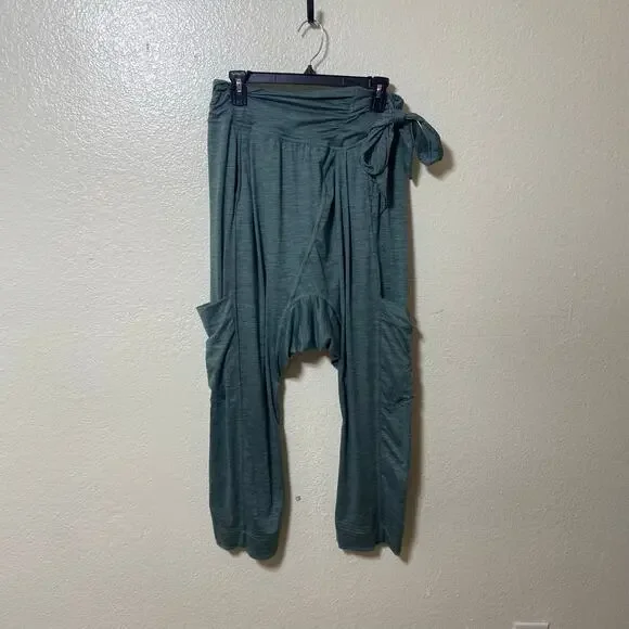 Free People Movement The Right Path Athleisure Harem Pants in Frosted Pine Sz M - Picture 2 of 11